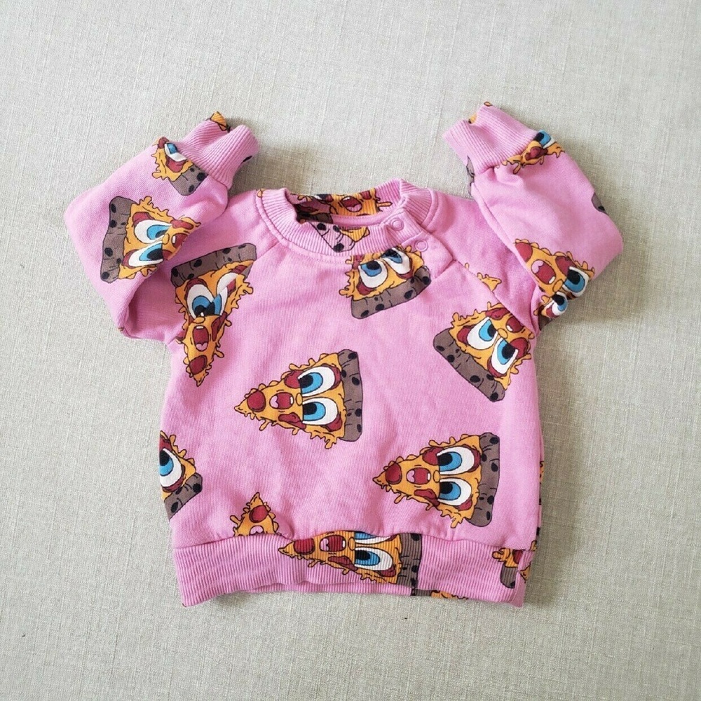 Hugo loves tiki pink pizza sweatshirt. Never worn XS kids